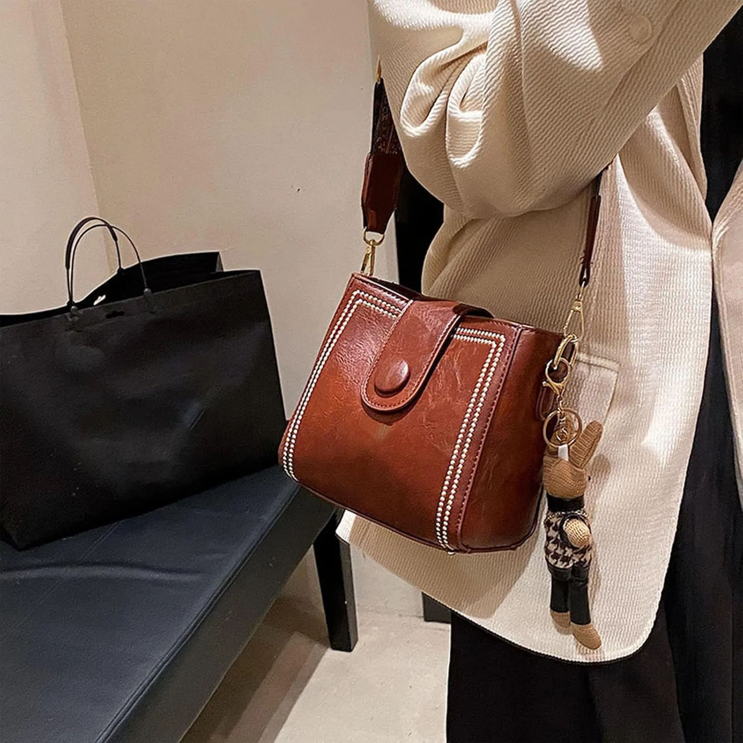 Bucket Bag, Women's Vintage Bunny Charm Bucket Bag Convertible Shoulder Crossbody, Vintage Fashion
