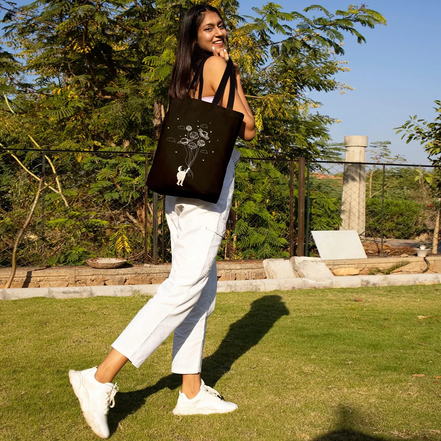 Ecoright Tote Bag for Women with Zipper, Small Tote Bag, Canvas Bag, Reusable Cotton Bag for Beach, Grocery, School & Work