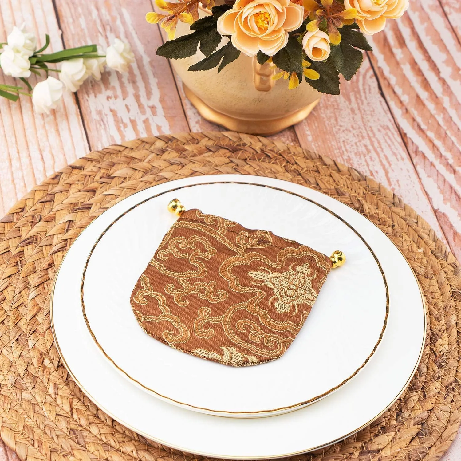 handrong 30Pcs Silk Coin Bags Brocade Coin Bags Pouches Jewelry Gift Bag Candy Sachet Pouch Small Chinese Embroidered Organizers Pocket for Women Girls Dice Necklaces Earrings Bracelets