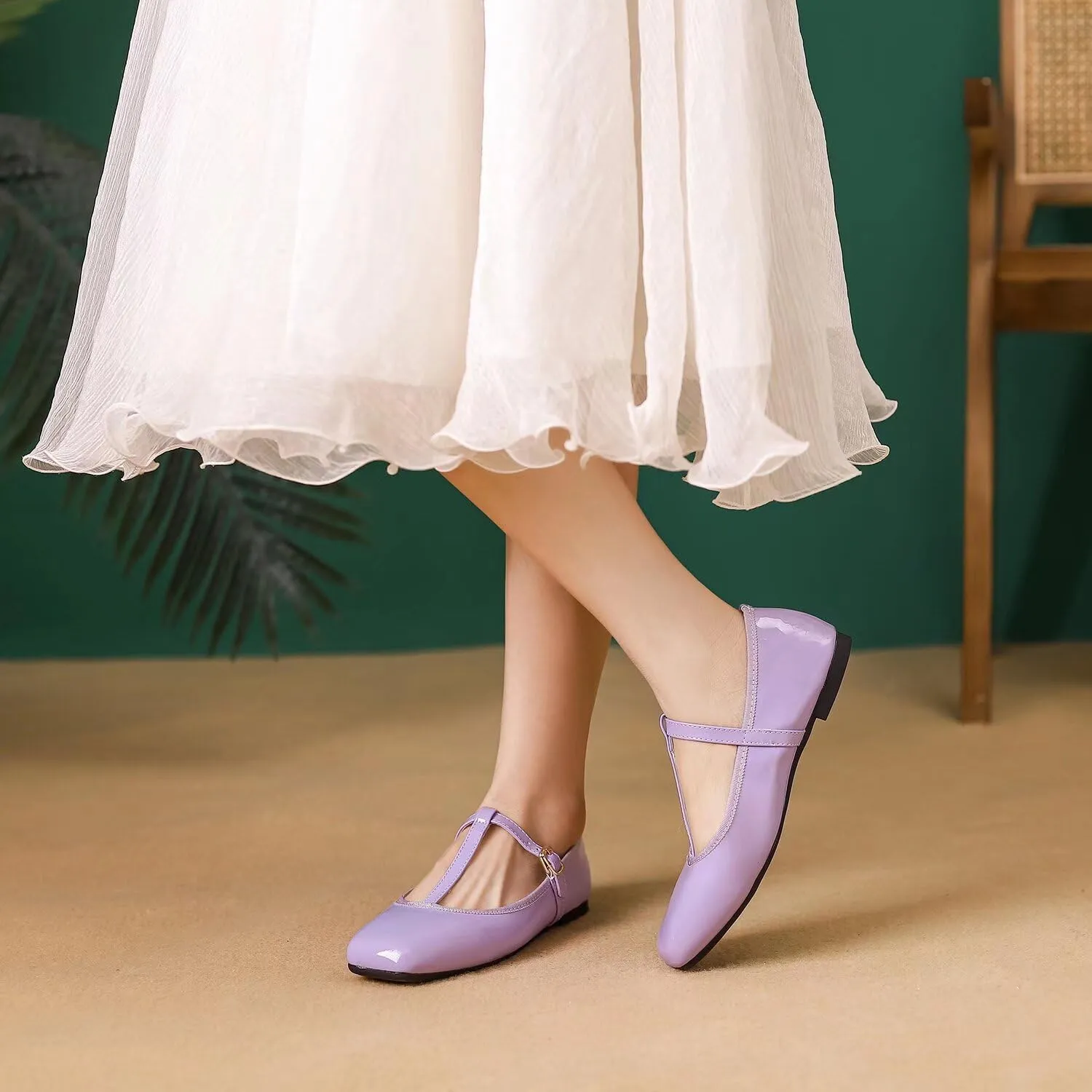 Hee grand Patent Leather Flats for Women Adjustable T-Strap Buckle Square Toe Mary Jane Shoes Comfortable Flats