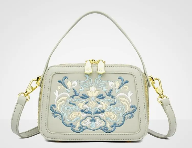 High-end design, Chinese style embroidered handbags, fashionable and atmospheric crossbody, shoulderbags.