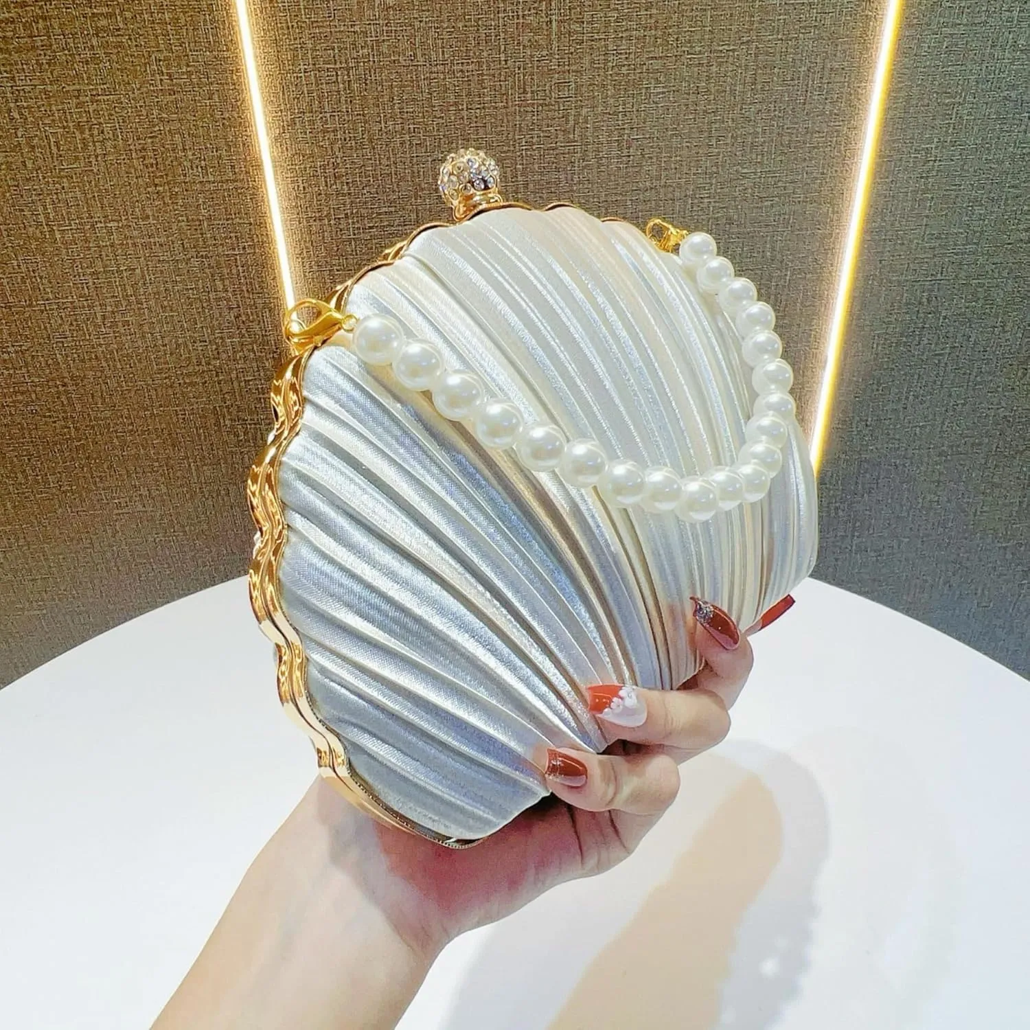 IAMUHI Lovely Shell Handbag Purse Beaded Evening Bag Chain Cross-body Clutch Purse