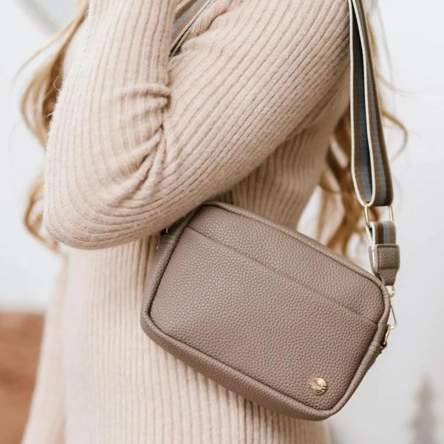 Modern Chic Crossbody Bags for Women - Willow Convertible Crossbody Purse, Vegan Leather Shoulder or Belt Bag with Strap