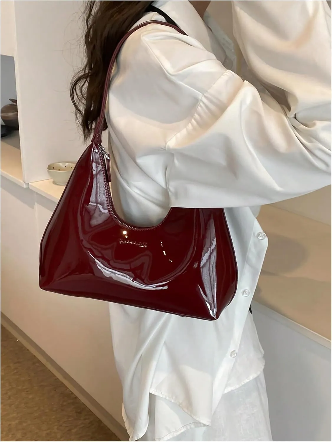QWINEE Women's Y2K Shoulder Bags Retro Handbags Patent Leather Purses Zipper Crescent Clutch Top Handle Underarm Bag