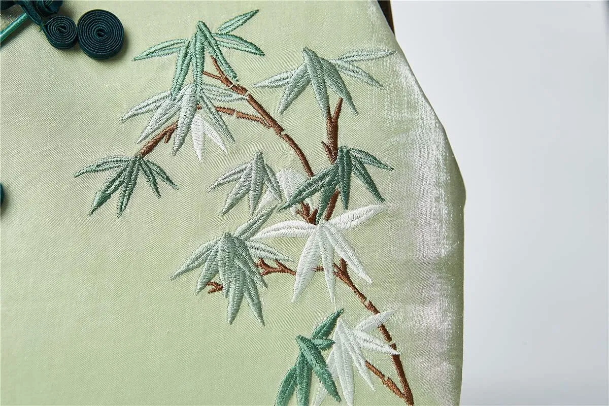 Women Chinese Classical Embroidery Purse Vintage Embroidery Clutch Handag with Tassel and Pendant