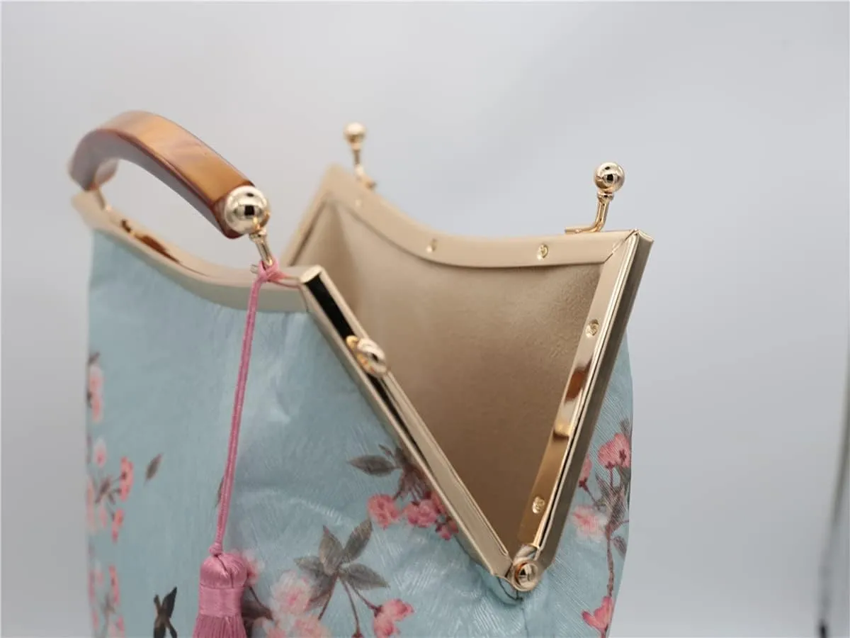 Women Chinese Classical Embroidery Purse Vintage Embroidery Clutch Handag with Tassel and Pendant