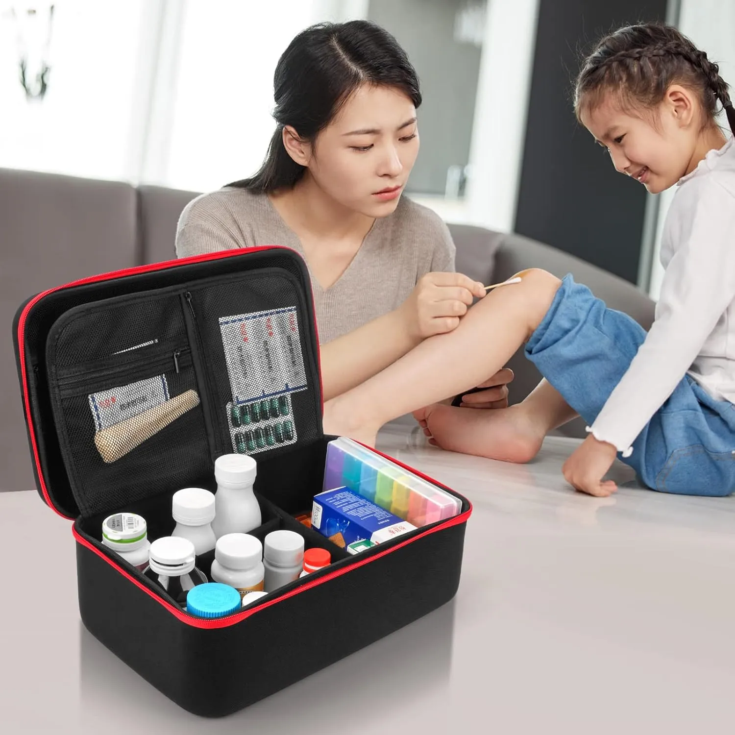Yewltvep Pill Bottle Organizer, Medicine Organizer Box, Travel Medicine Bottle Organizer Storage, Hard Shell First Aid Case, First Aid Box Empty for Emergency Medication, First Aid Bags (Case Only)